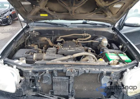 2006 Toyota Tundra Sr5 V8 z USA, uszkodzony, nr VIN 5TBDT44196S538696